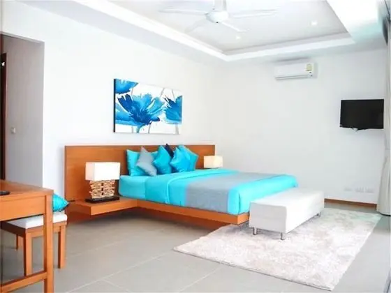 Villa, 4 Yatak Odası, Havuz Kenarı
