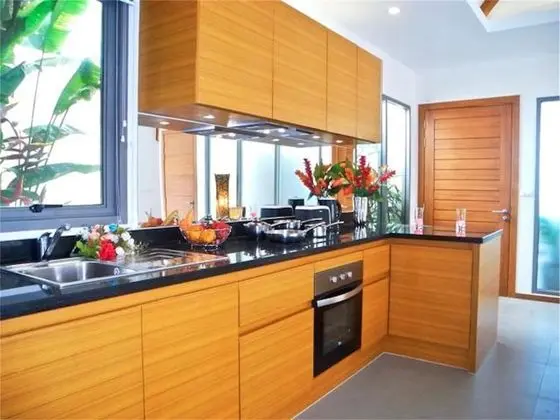 Villa, 4 Yatak Odası, Havuz Kenarı