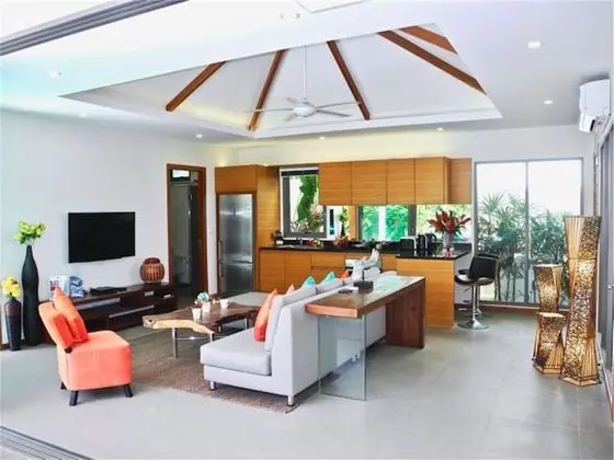 Villa, 4 Yatak Odası, Havuz Kenarı