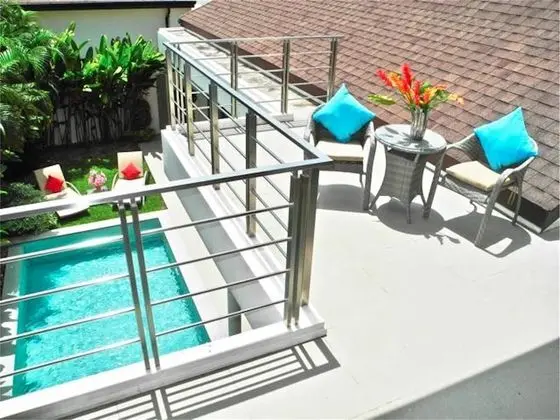 Villa, 4 Yatak Odası, Havuz Kenarı