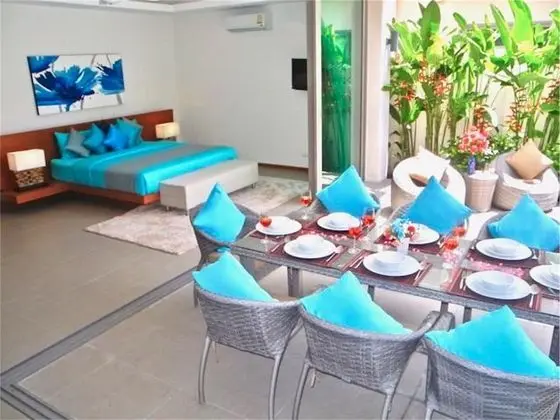 Villa, 4 Yatak Odası, Havuz Kenarı