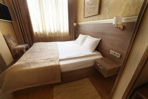 Standard Tek Büyük Yataklı Oda