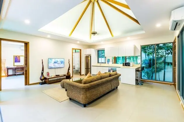 4 Bedrooms Villa with Private Pool