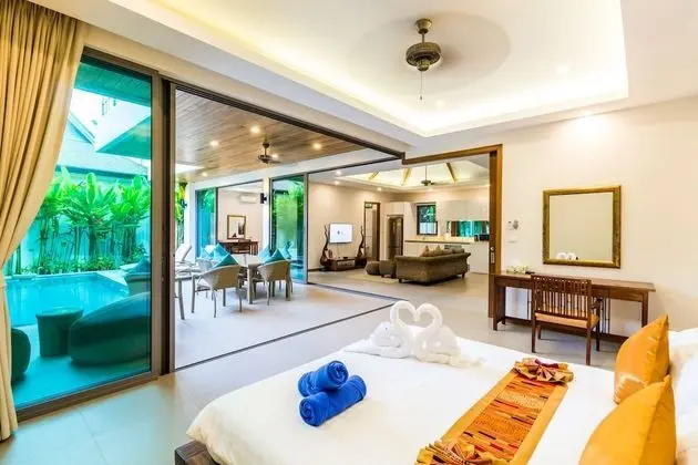 4 Bedrooms Villa with Private Pool