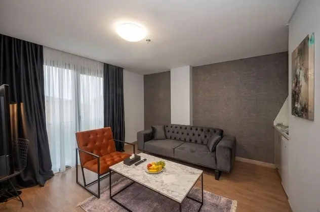 Standard Süit, 1 En Büyük (King) Boy Yatak ve Çekyat