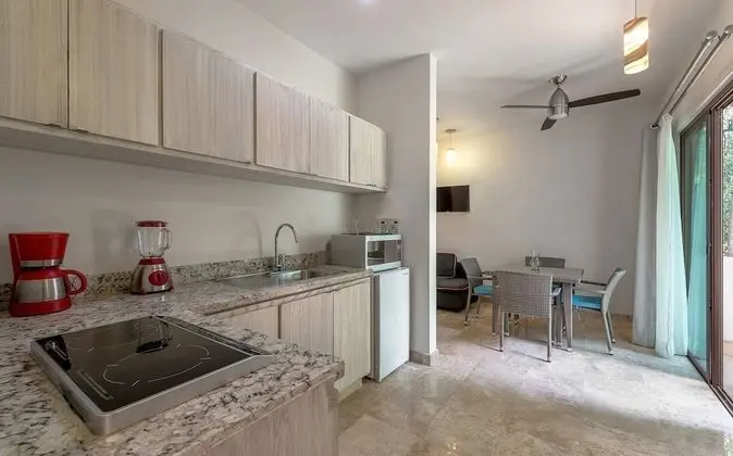 Romantic Stüdyo Süit, 1 Büyük (Queen) Boy Yatak, Küvet, Avlu Manzaralı