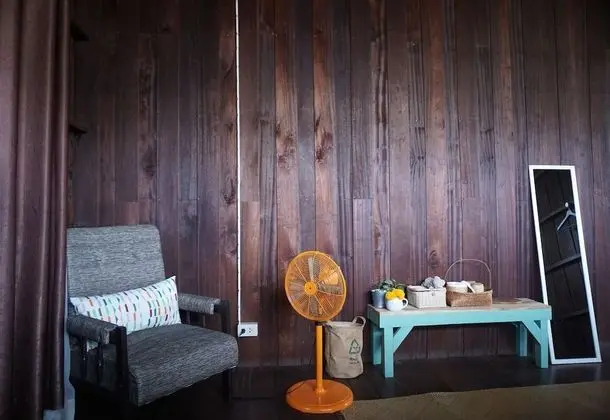 Double Room with Fan (Shared Bathroom)