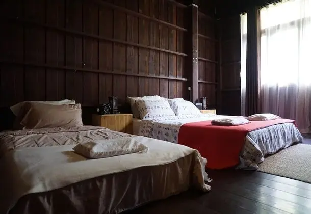 Family Room for 3 Pax (Shared Bathroom)