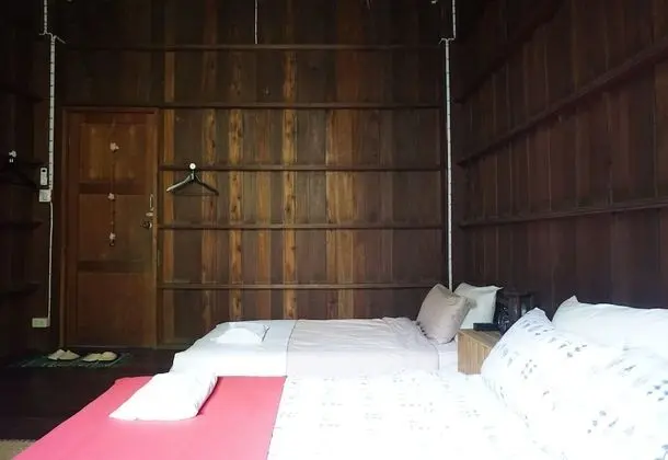 Family Room for 3 Pax (Shared Bathroom)