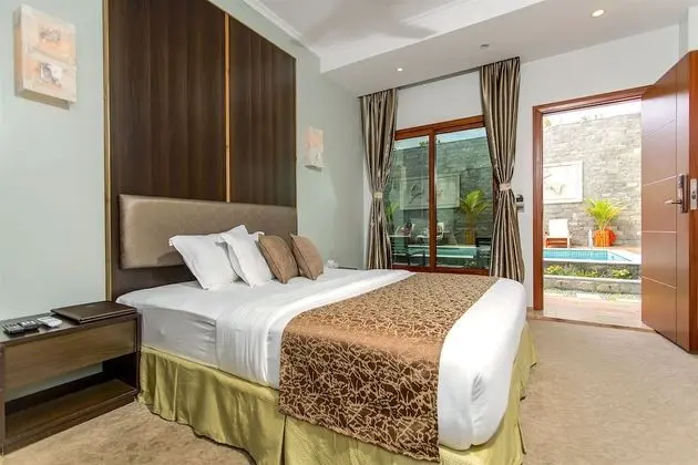 Deluxe Tek Büyük Yataklı Oda