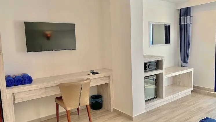 Deluxe Üç Kişilik Oda, Balkon, Deniz Manzaralı