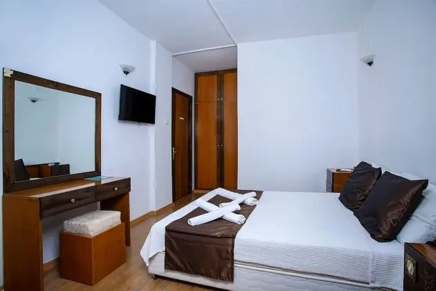 Standard Tek Büyük Yataklı Oda