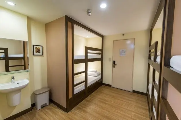Basic 1 bed for 6-bed Male Dorm (Shared bathroom)