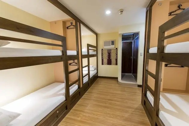 Basic 1 bed for 6-bed Male Dorm (Shared bathroom)