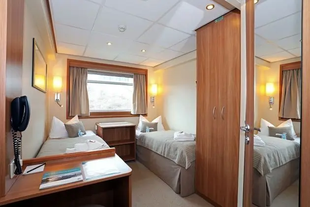 Kulübe (Upper Deck)