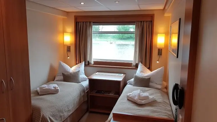 Kulübe (Upper Deck)