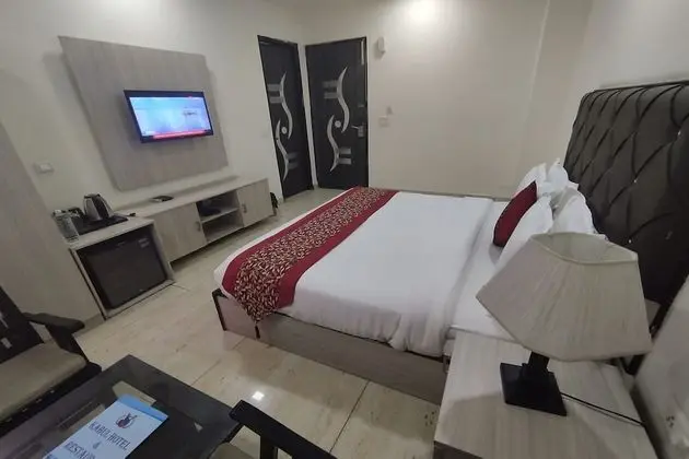 Premium Tek Büyük veya İki Ayrı Yataklı Oda, 1 Büyük (Queen) Boy Yatak, Şehir Manzaralı, Bahçeli