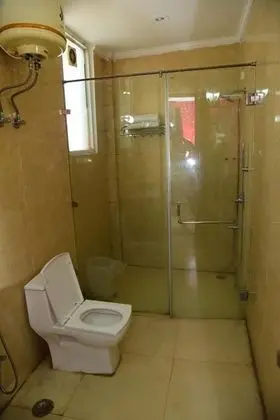Premium Tek Büyük veya İki Ayrı Yataklı Oda, 1 Büyük (Queen) Boy Yatak, Şehir Manzaralı, Bahçeli