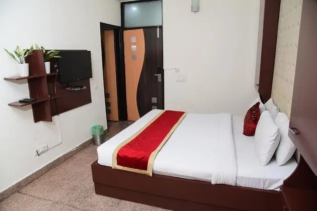 Standard Tek Büyük Yataklı Oda, 1 Büyük (Queen) Boy Yatak, Şehir Manzaralı, Bahçeli