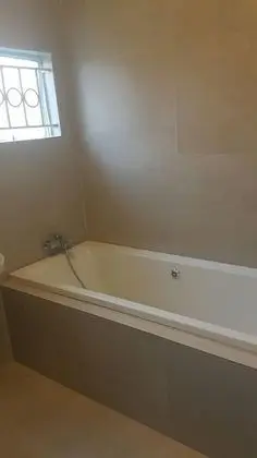 Ev, Sigara İçilmez, Avlu