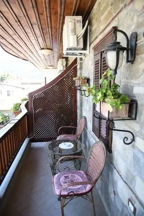 Dört Kişilik Oda, Balkon