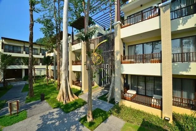 Deluxe Oda (Building)