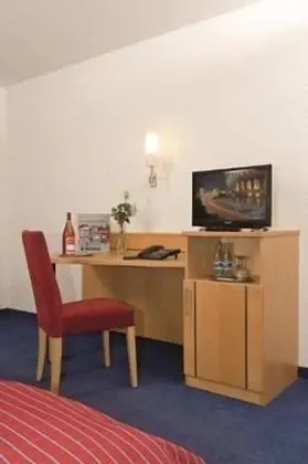 Classic Tek Büyük Yataklı Oda