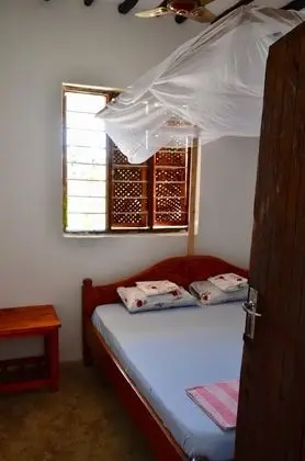 Tek Büyük Yataklı Oda, Ortak Banyo