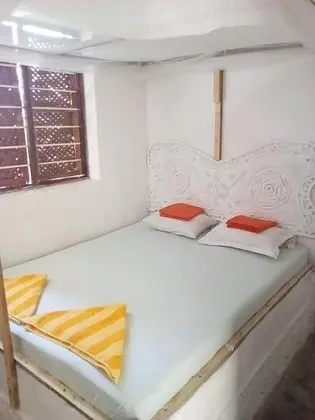 Tek Büyük Yataklı Oda, Ortak Banyo
