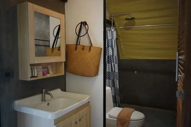 Deluxe Tent with Private Bathroom