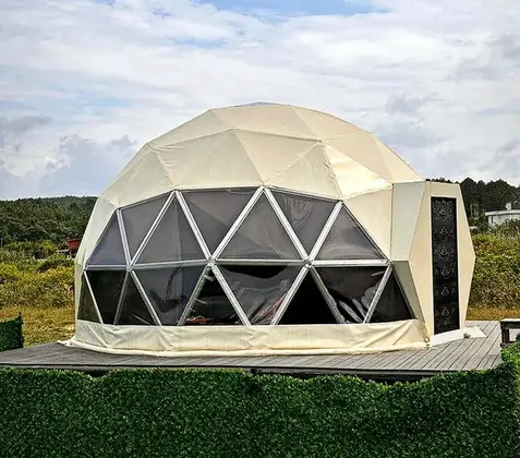 Dome Glamping