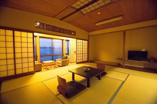 Traditional Oda, Sigara İçilebilir, Okyanus Manzaralı (Japanese Style)