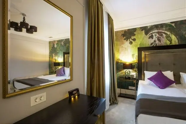 Deluxe Tek Büyük Yataklı Oda