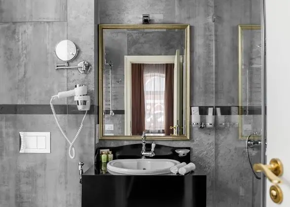 Superior Tek Büyük Yataklı Oda