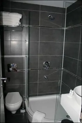 Triple, Şehir Manzaralı