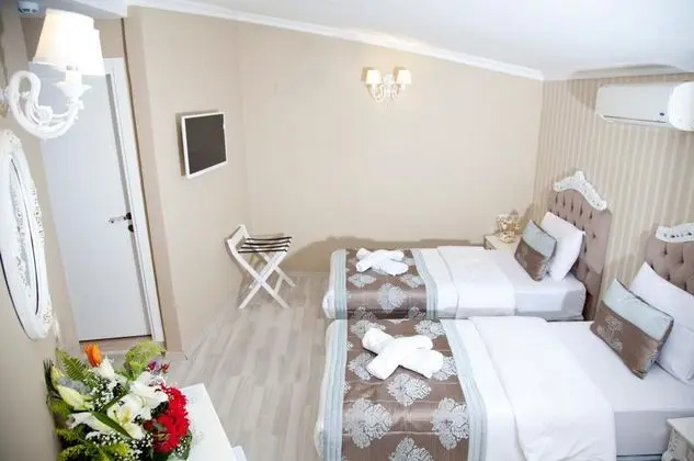 Triple, Şehir Manzaralı