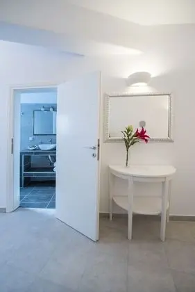 Stüdyo, Jakuzi, Deniz Manzaralı (Spili)