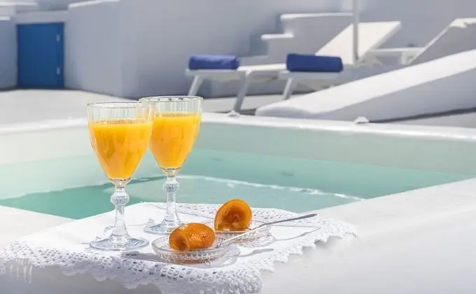 Stüdyo, Jakuzi, Deniz Manzaralı (Spili)