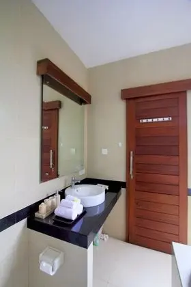 Villa, 1 Yatak Odası, Havuz Manzaralı