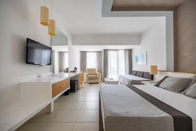 https://images.etstur.com/imgproxy/resize/2560x1440/files/images/hotelImages/etsrooms/189/Kadikale_Resort___Spa_20250521143556_1.jpg