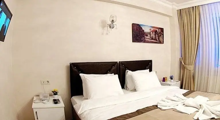 Deniz Manzaralı Teras Odası