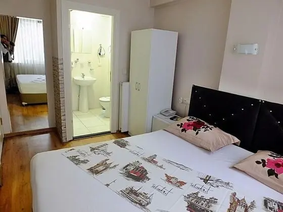 Tek Büyük veya İki Ayrı Yataklı Oda