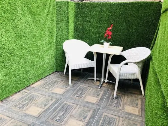 Teraslı Suit