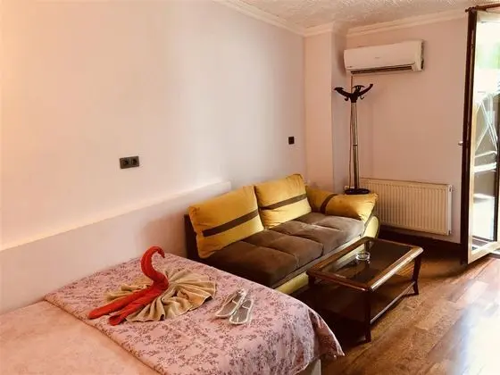 Teraslı Suit