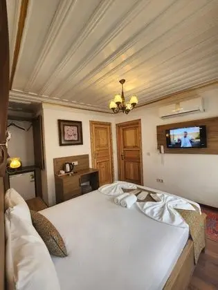 Deluxe Oda Balkonlu, Kara Manzaralı, Balkonlu