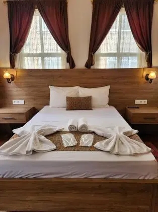 Suite, Kara Manzaralı