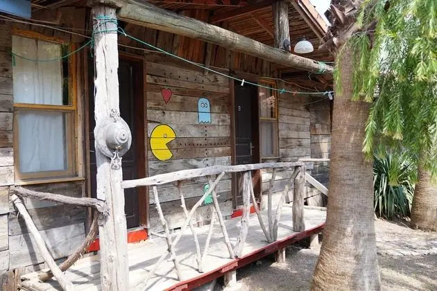 Club Tek Büyük Yataklı Oda