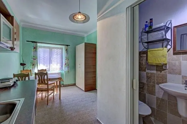 Apart Daire, Küçük Mutfak (1)