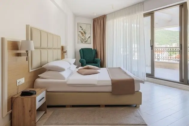 Standard Tek Büyük veya İki Ayrı Yataklı Oda, 1 Yatak Odası, Balkon