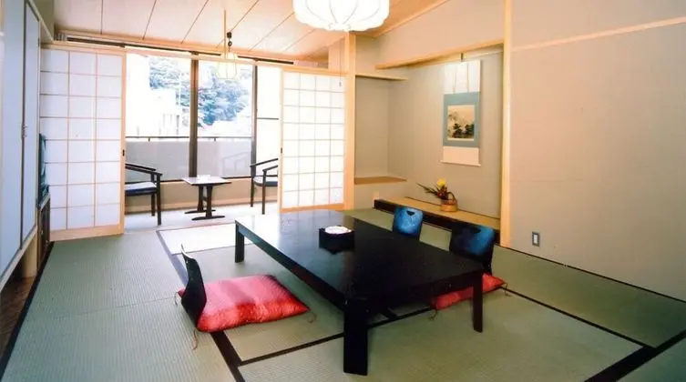 Traditional Oda, Sigara İçilmez (Japanese Style, 5 Guests, Room Only)